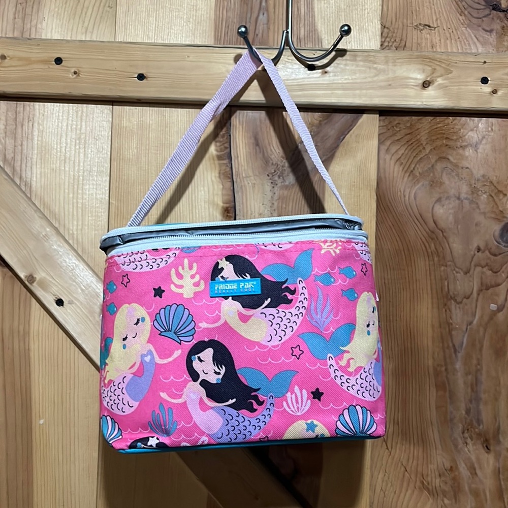 Fridge Pak really cool mermaid lunch bag NWT with lunch containers and fork set